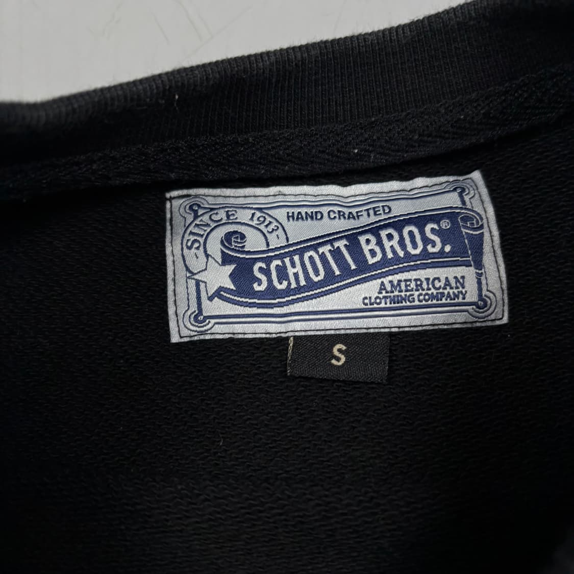 쇼트 블랙컬러 맨투맨 상품이미지3