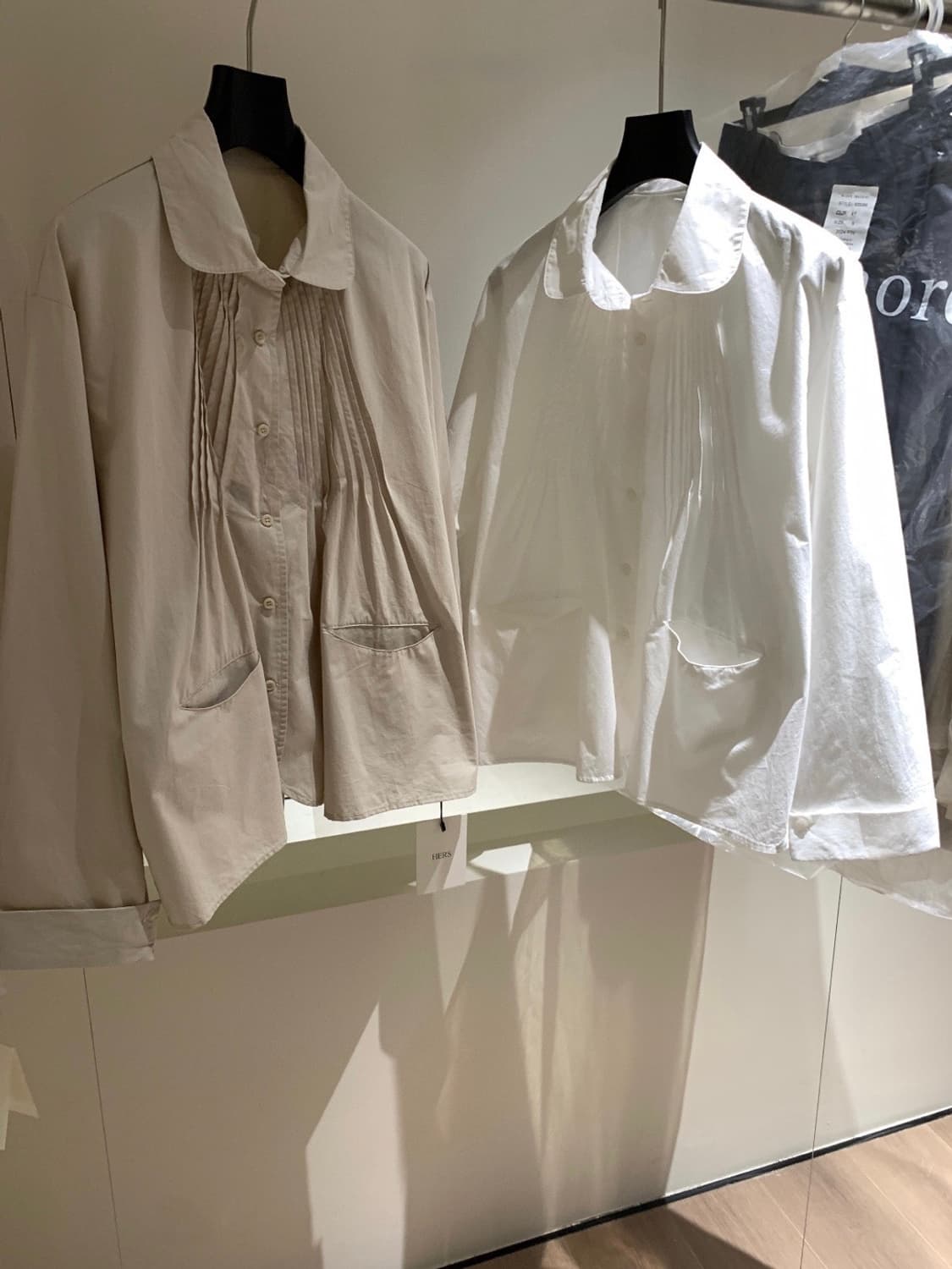 핀턱 라운드카라 블라우스 셔츠 상품이미지9