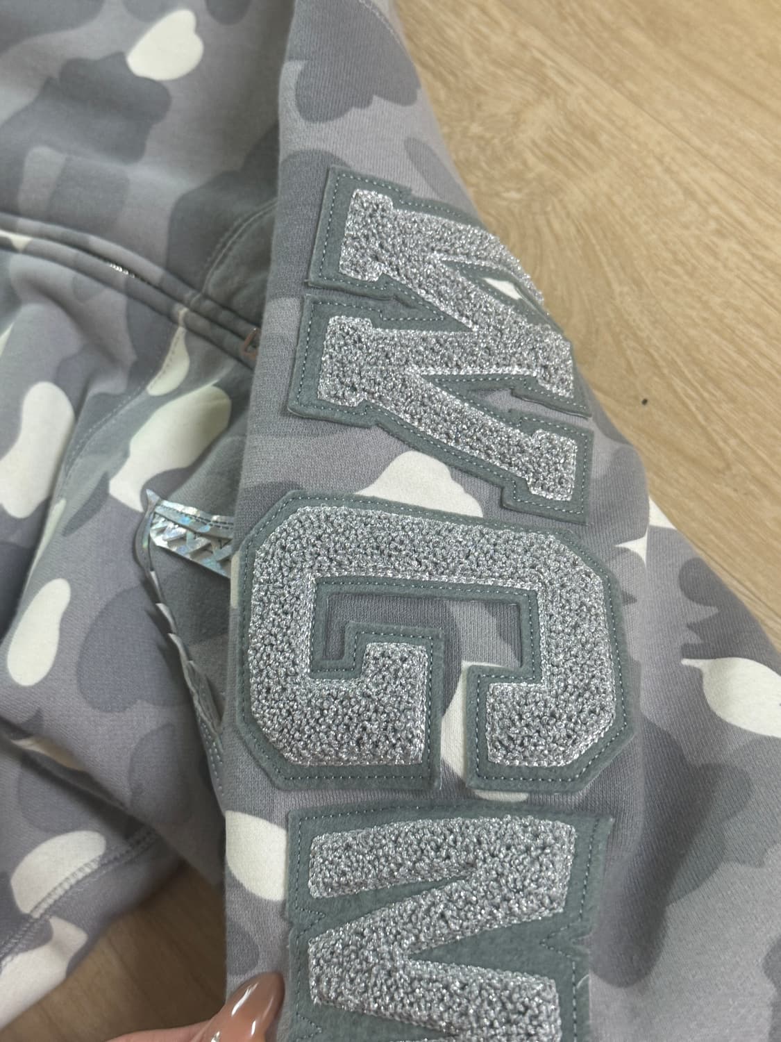 BAPE 베이프 야광 샤크 후드 그레이 백계 카모 후드집업 상품이미지4