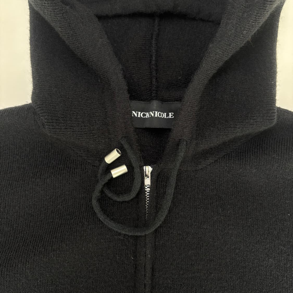 닉앤니콜 후드집업 니트 블랙 상품이미지3
