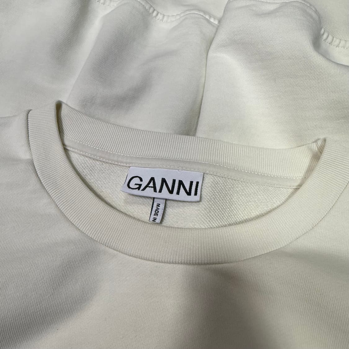 GANNI 가니 24SS 이솔리 오버사이즈 맨투맨 상품이미지8