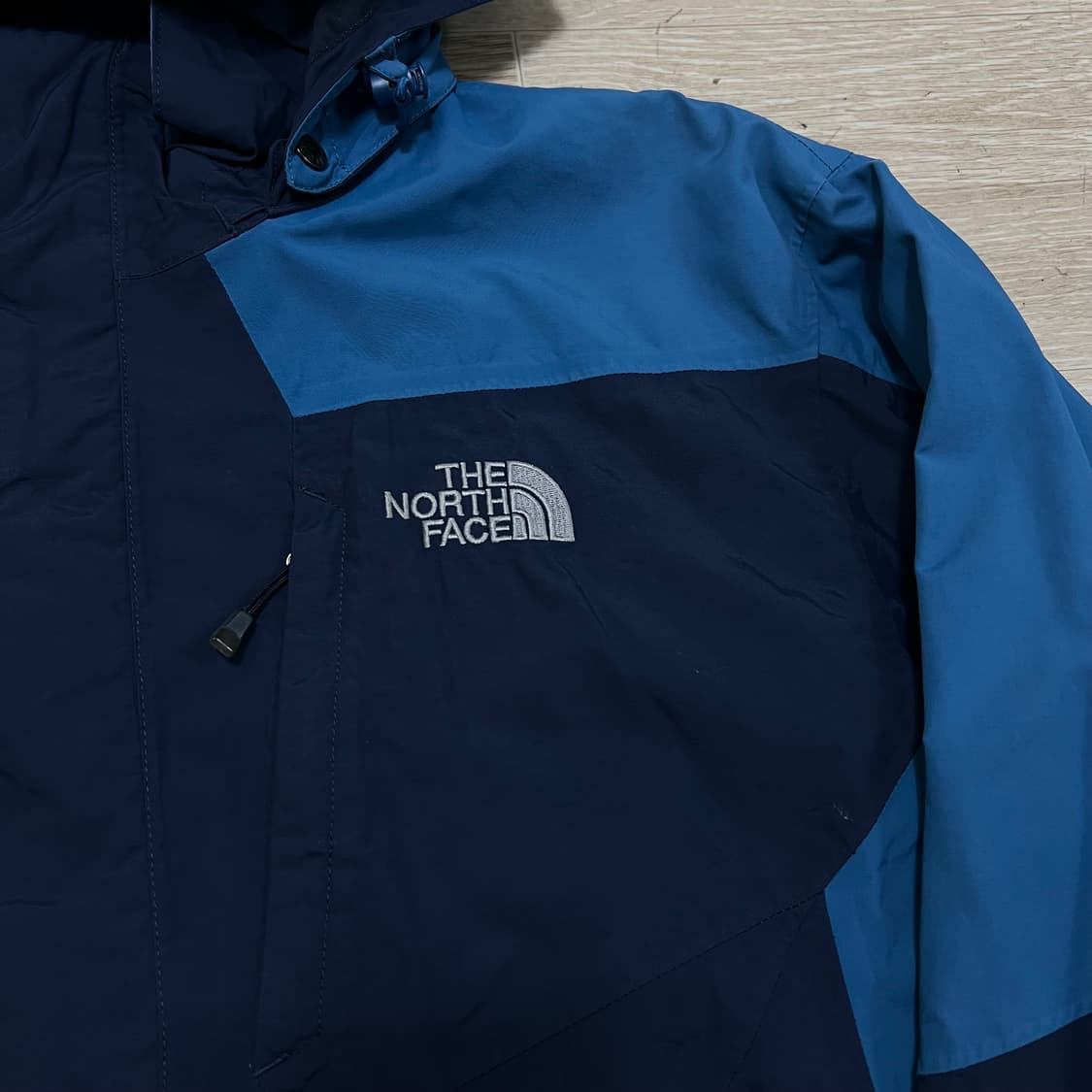 노스페이스 하이벤트 로고 바람막이 후드자켓 [딥 블루] L/100 상품이미지4