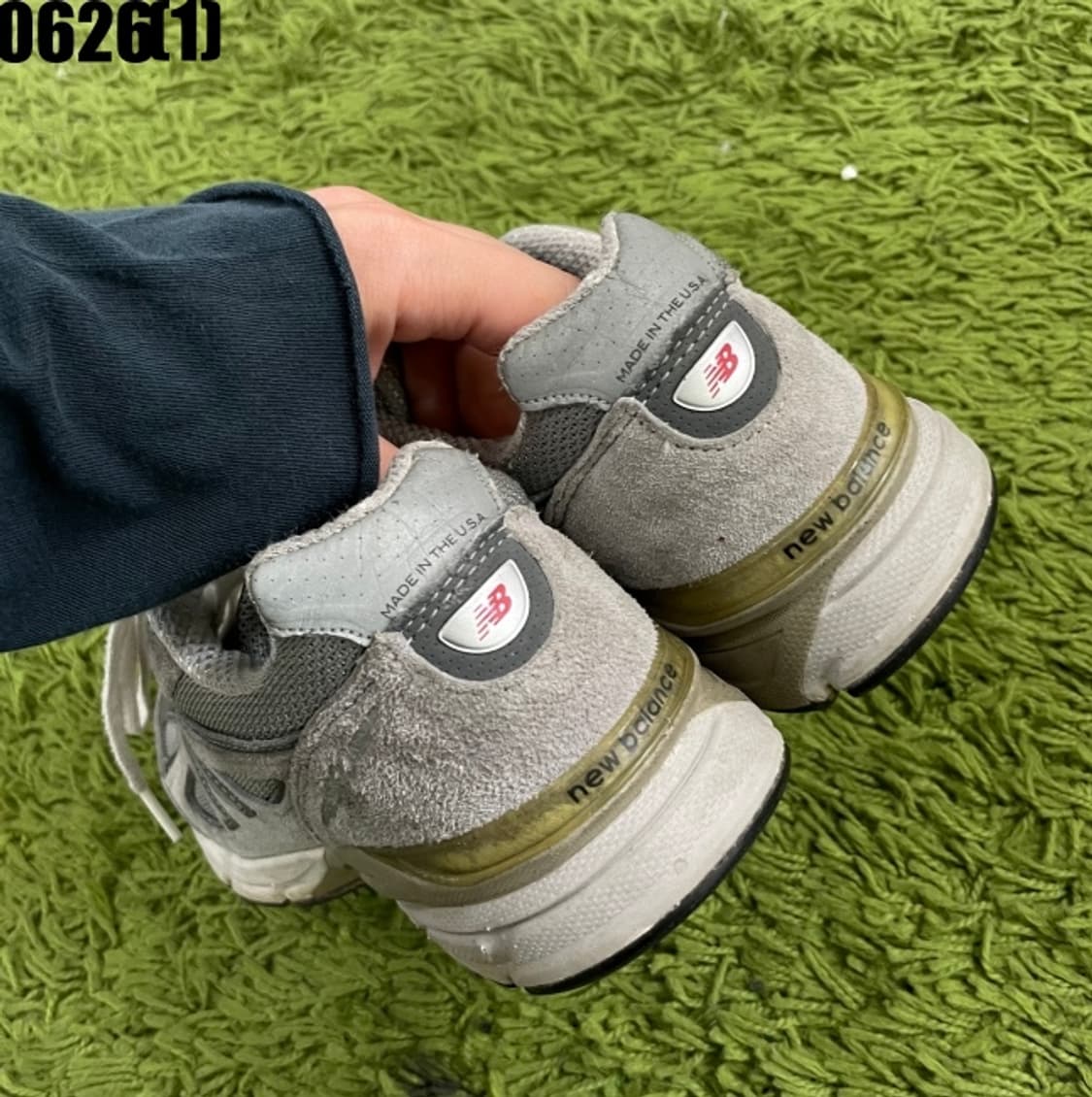 뉴발란스990v4 스니커즈 상품이미지2