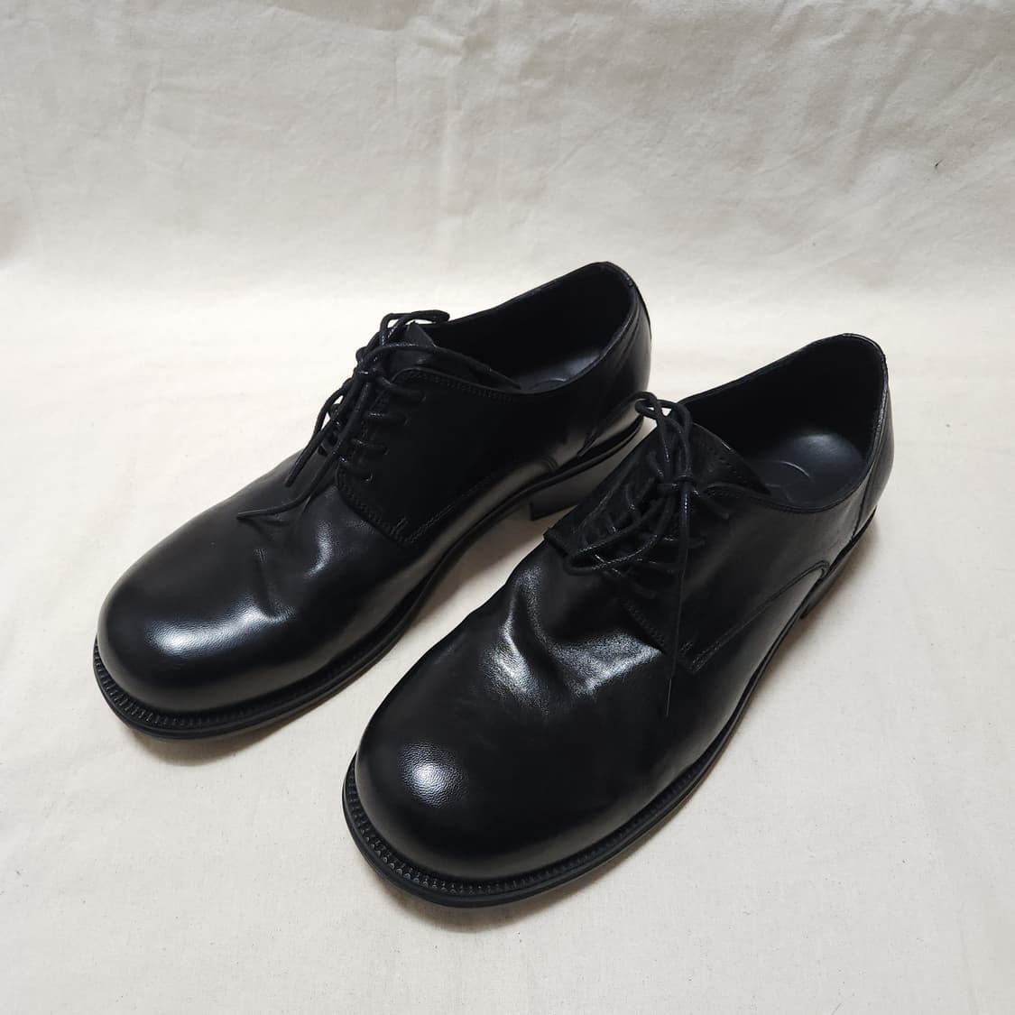 [275] YASE 머드 홀스하이드 더비 슈즈 블랙 상품이미지1