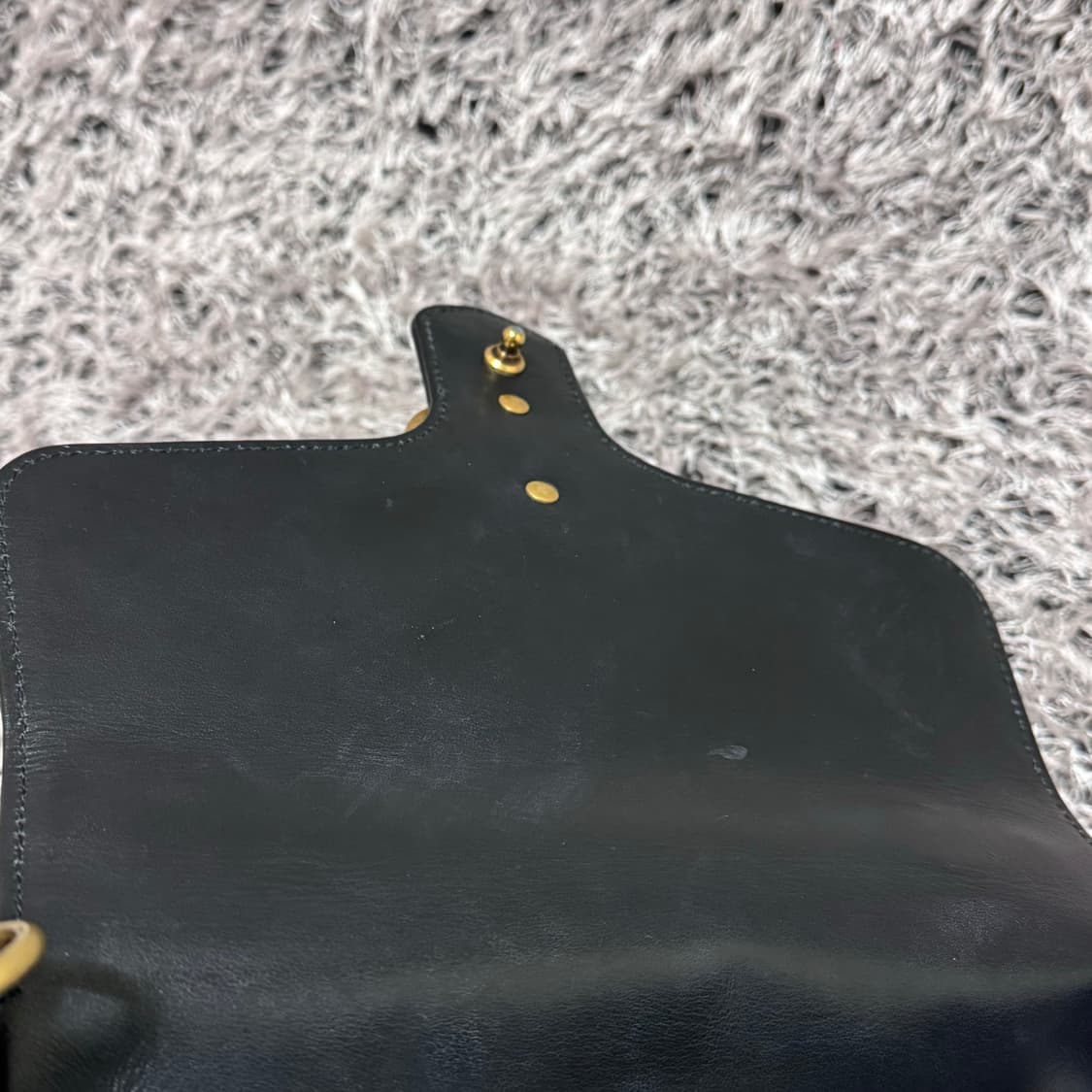 구찌 GG 마몬트 마틀라세 탑 핸들백 스몰 상품이미지8