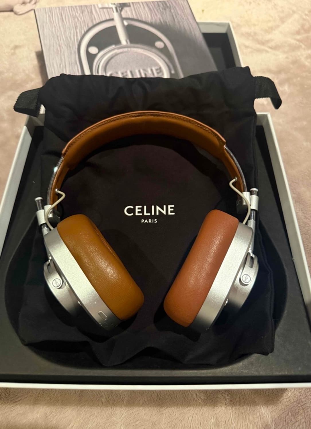 [다니엘님 착용] 셀린느 트리옹프 마스터 다이나믹 헤드폰 상품이미지4