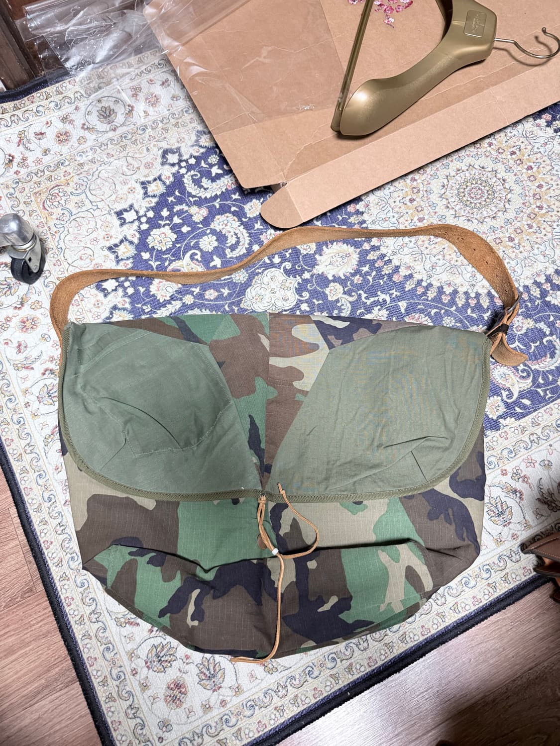 YAVO LAB 리메이크 매신저백 상품이미지1