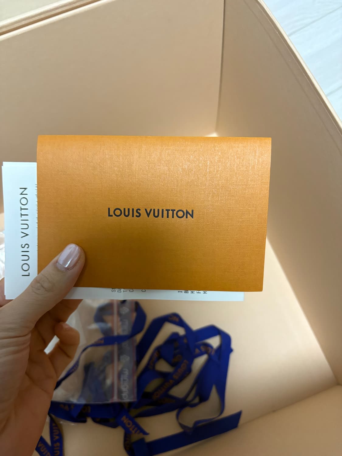 루이비통 폴드도트 pm 상품이미지7