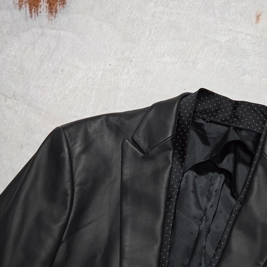 리얼 레더 블랙 도트 레이어드 양가죽 블레이저 상품이미지2