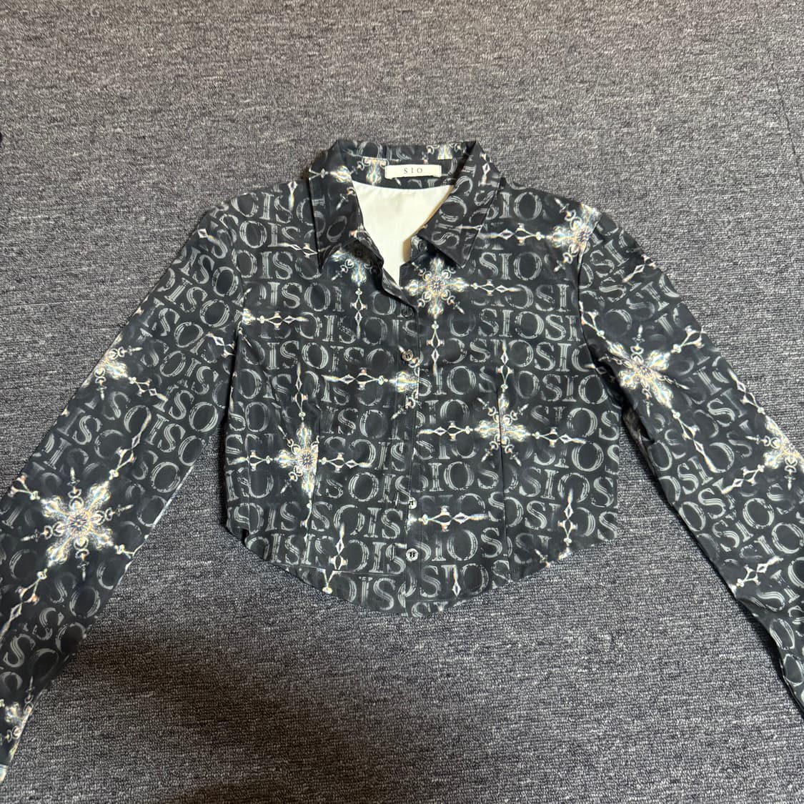 시오 서울 크롭 셔츠 sio seoul 상품이미지2