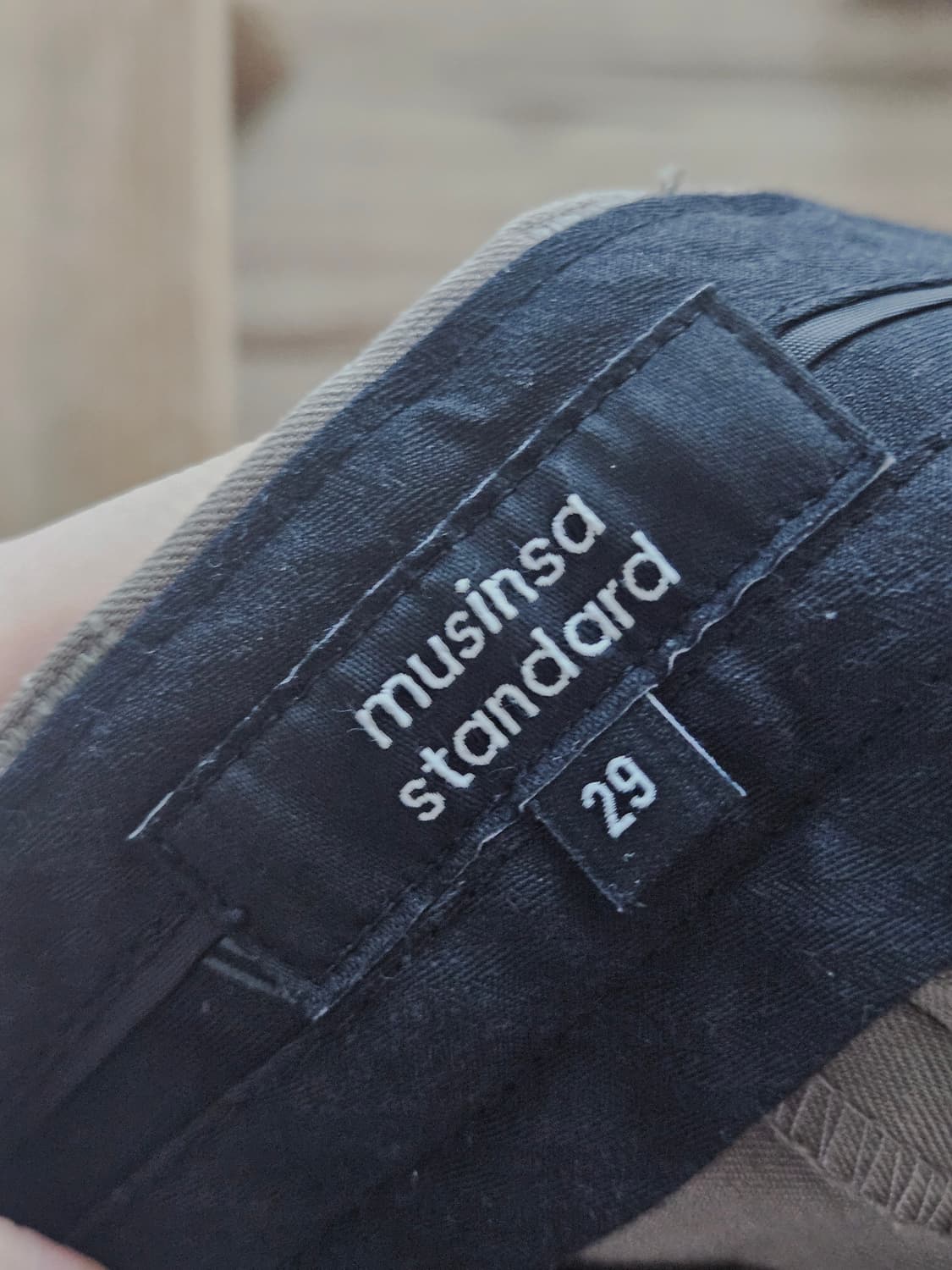 쓰리 턱 세미 벌룬 슬랙스 [더스티 베이지] 상품이미지3