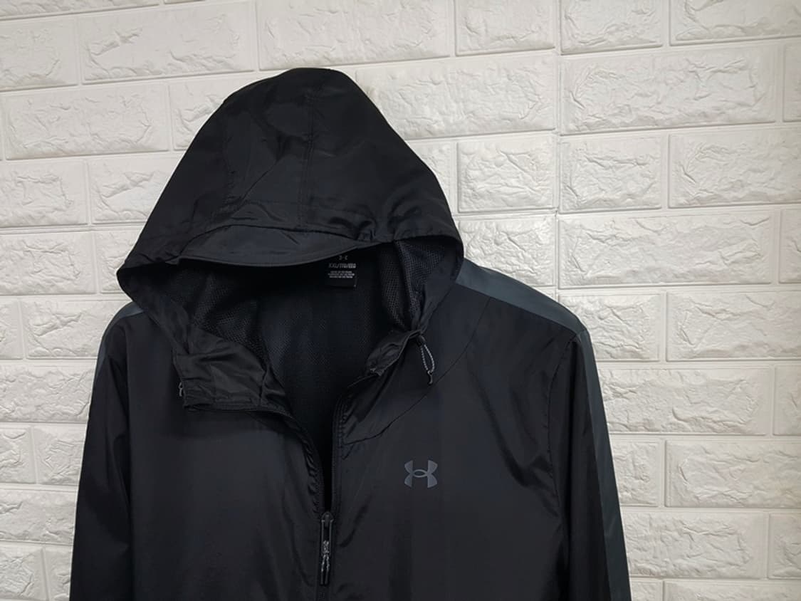 언더아머 바람막이 점퍼 남성105 XL 상품이미지2
