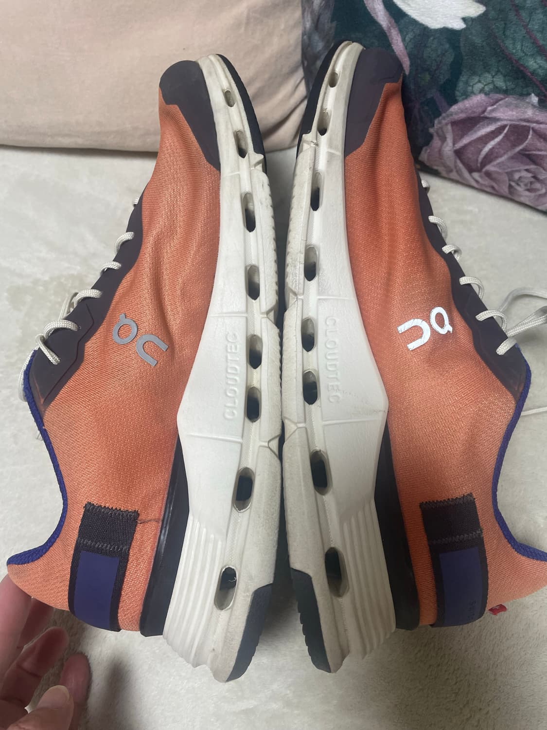 온러닝 클라우드노바 폼 275 상품이미지6