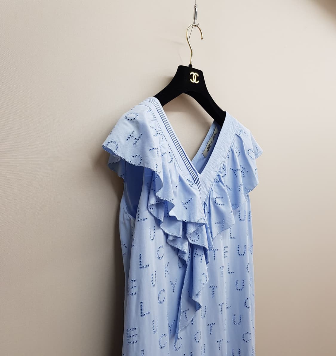 럭키슈에뜨 LUCKY CHOUETTE  프릴 민소매 원피스 36사이즈 상품이미지4