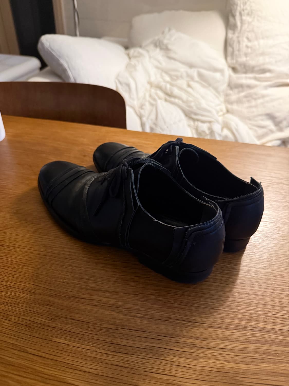 꼼데가르송 여성 로퍼입니다. 상품이미지3