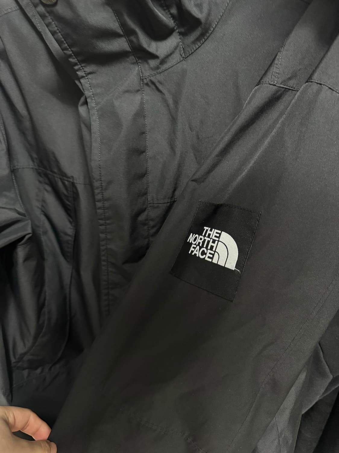 [판매중] 노스페이스 바람막이 L 상품이미지2