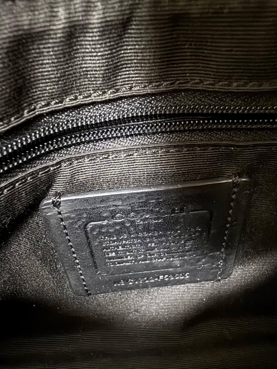 코치(Coach)의 플로럴 프린트 리버서블 크로스백  상품이미지6