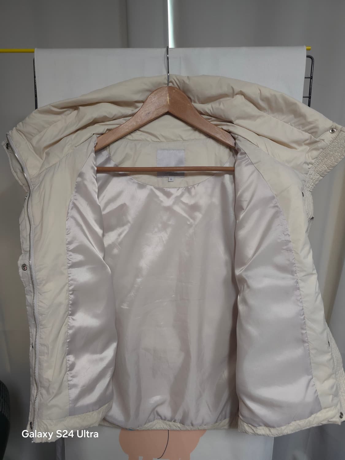 셀럽샵 하이넥 패딩 조끼 88 ✨️정품✨️
 상품이미지3