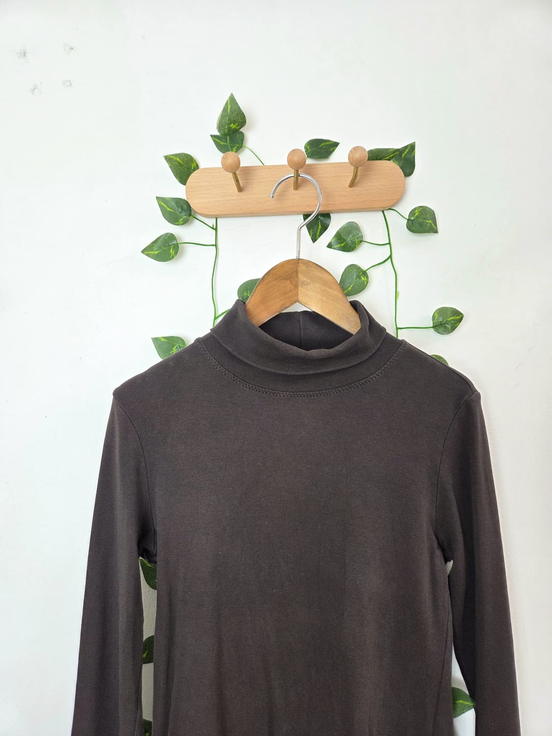 딥브라운 목폴라 슬리브 상품이미지2