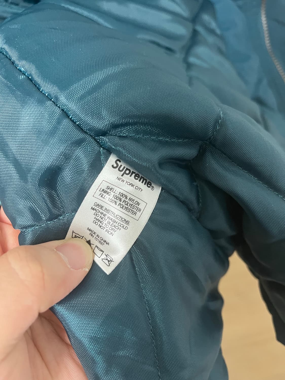 슈프림 백로고 스타디움 파카 상품이미지7