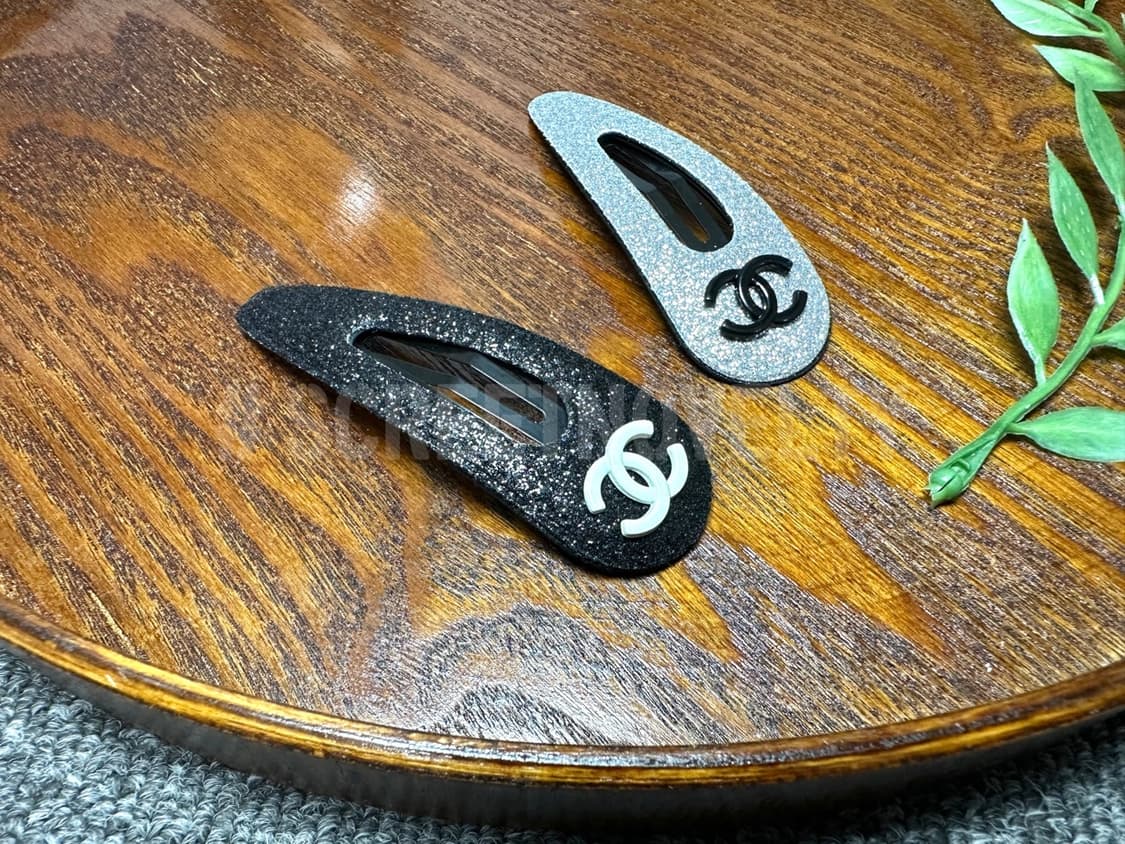 샤넬 글리터 헤어핀 실버 / 블랙 (개당가격) 상품이미지2
