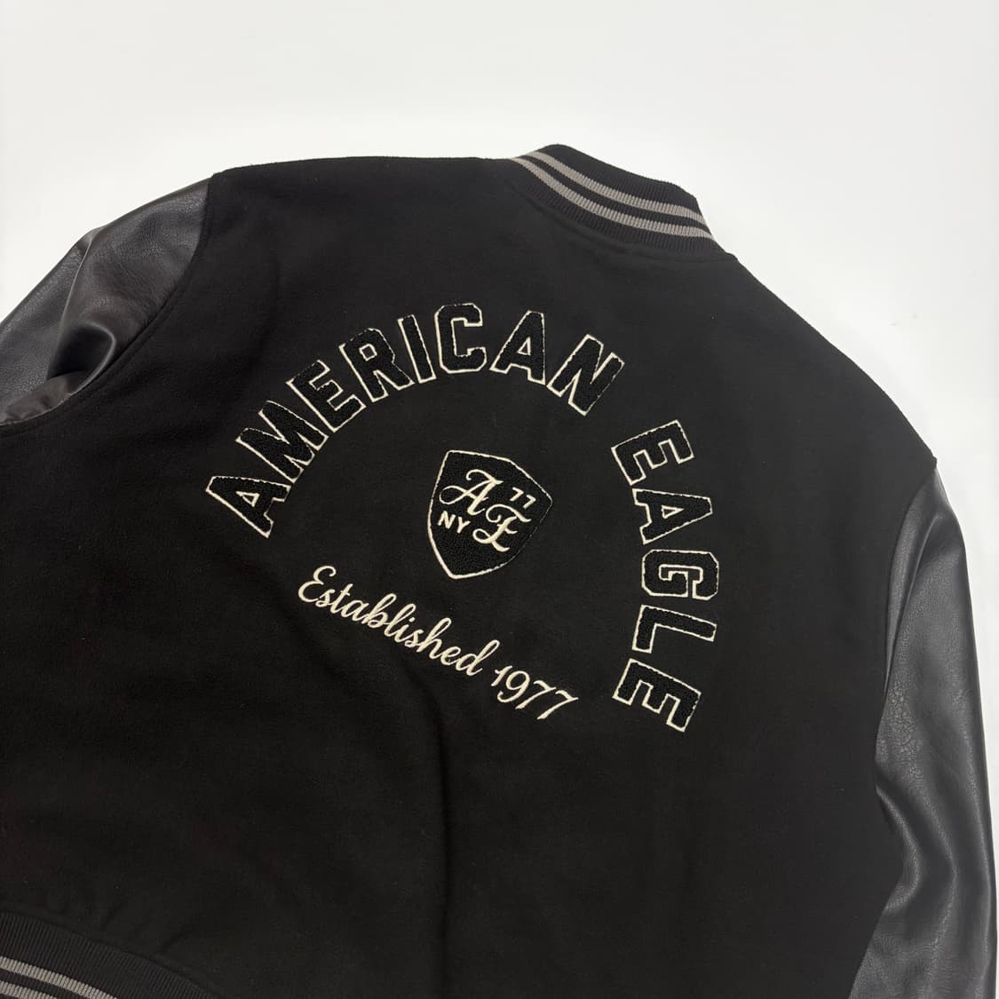 American eagle 아메리칸이글 바시티 자켓 L 상품이미지5