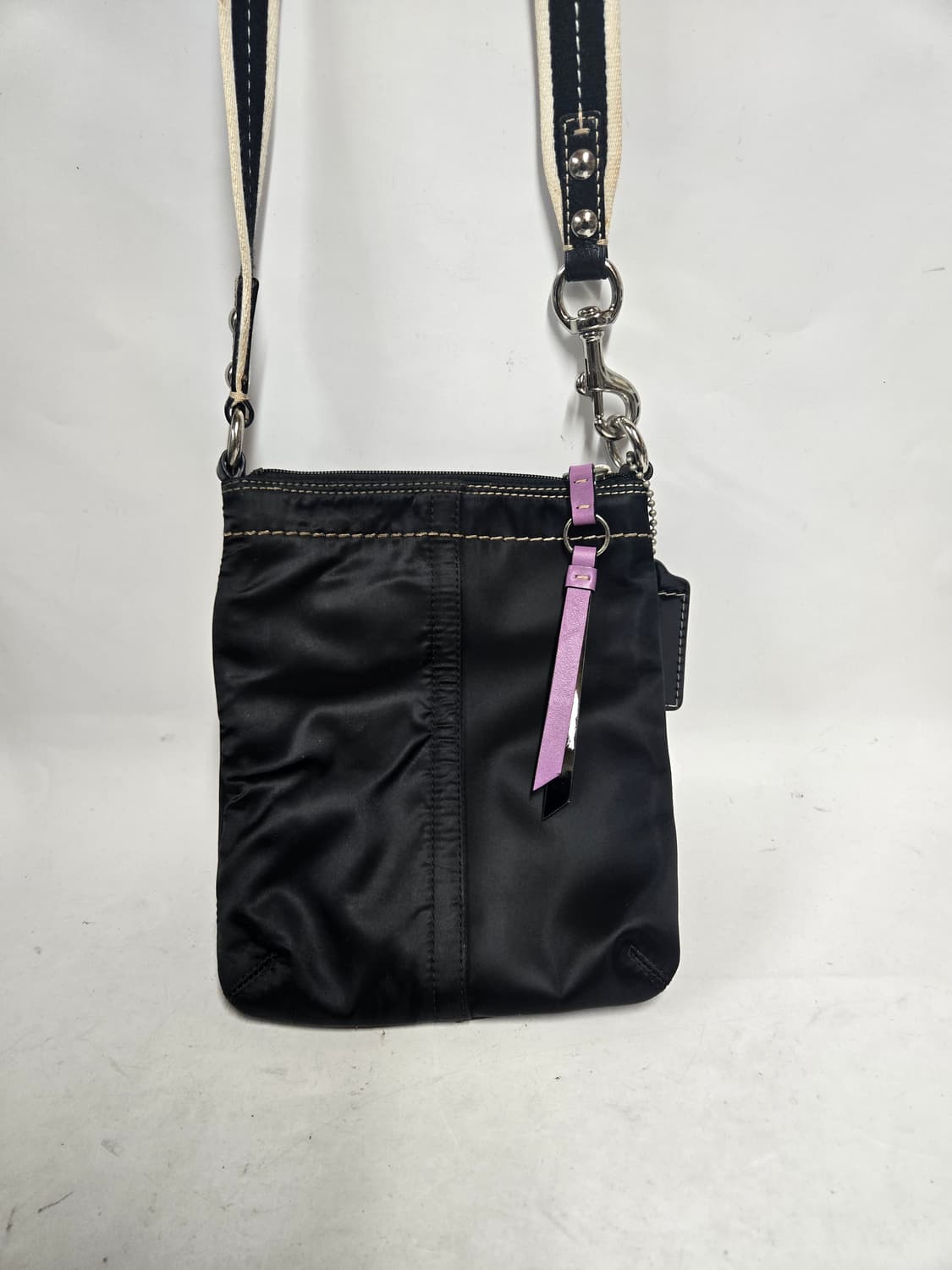 코치 블랙 크로스백 상품이미지2