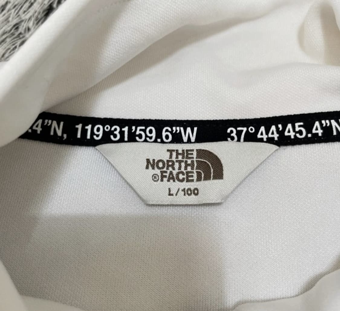 노스페이스 화이트 블랙 자켓 등산자켓 100/L 상품이미지3