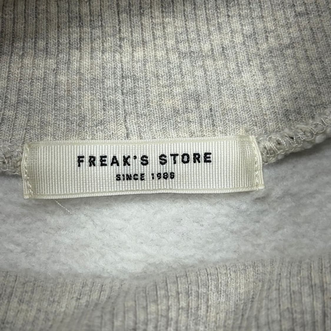 프릭스스토어 터틀넥 맨투맨 v1904 상품이미지5