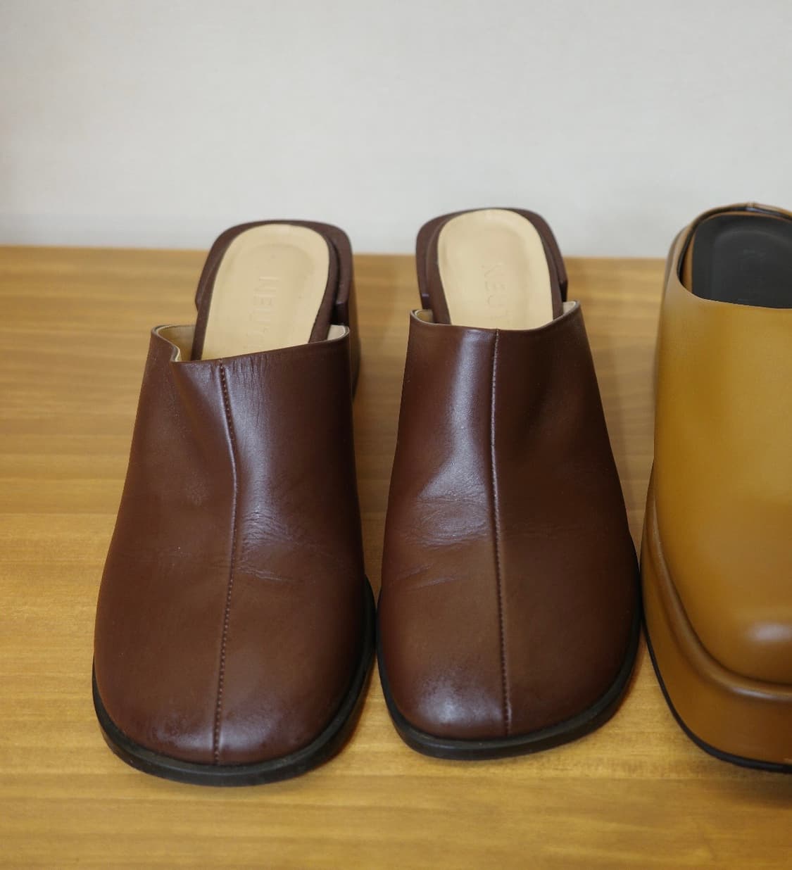 Neute 누트 다크 브라운 뮬/ 245mm 상품이미지1