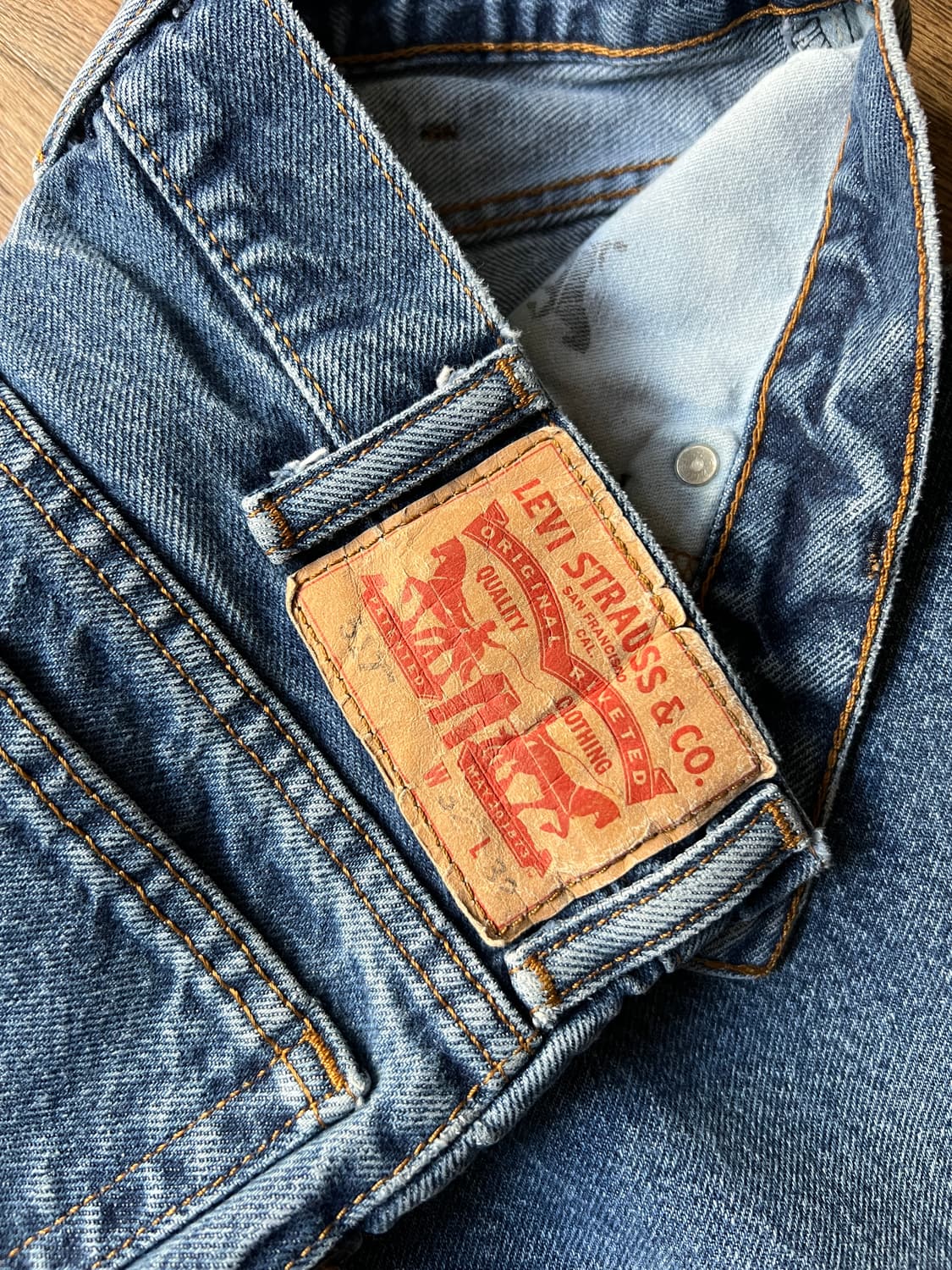 [32]리바이스 517 빈티지 워싱 플레어핏 데님 팬츠 상품이미지5