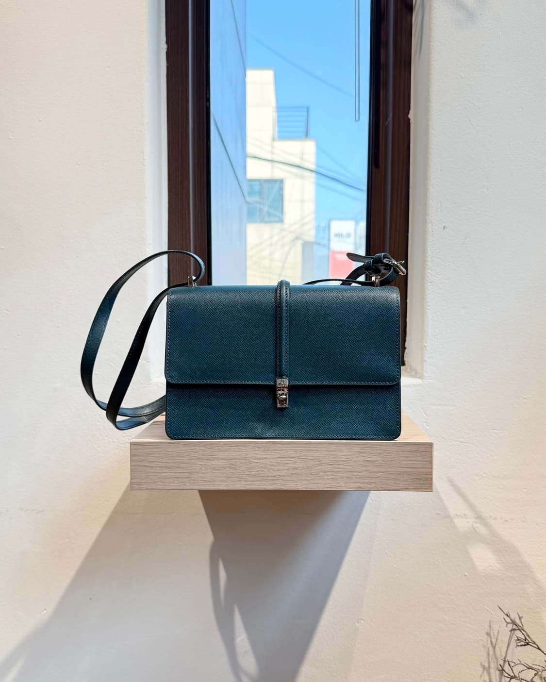 비비안 웨스트우드 블루 소피아 숄더백 상품이미지1