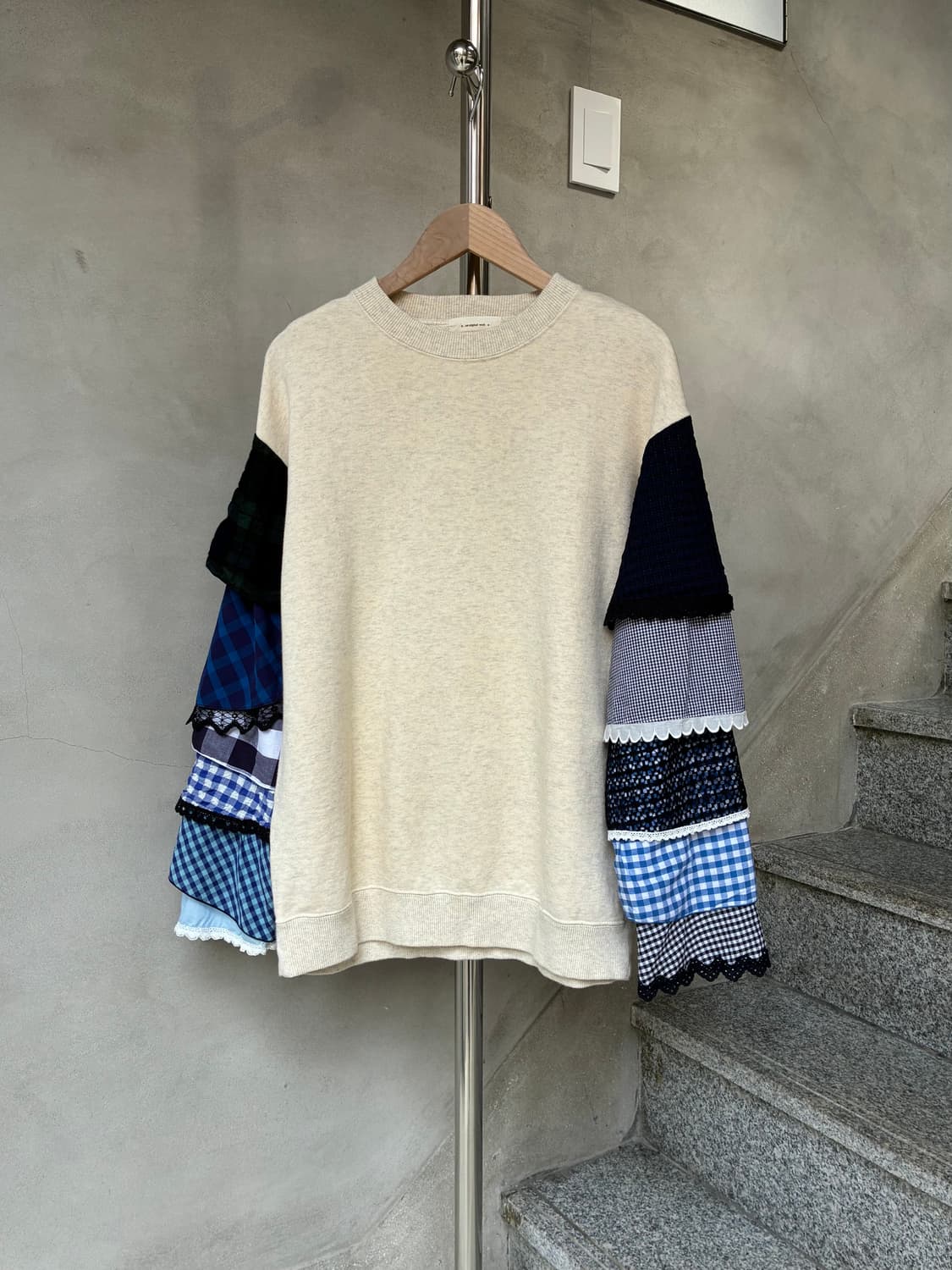 BEAMS BOY X TORI-TO 빔즈보이 X 토리토 스웻셔츠 상품이미지1