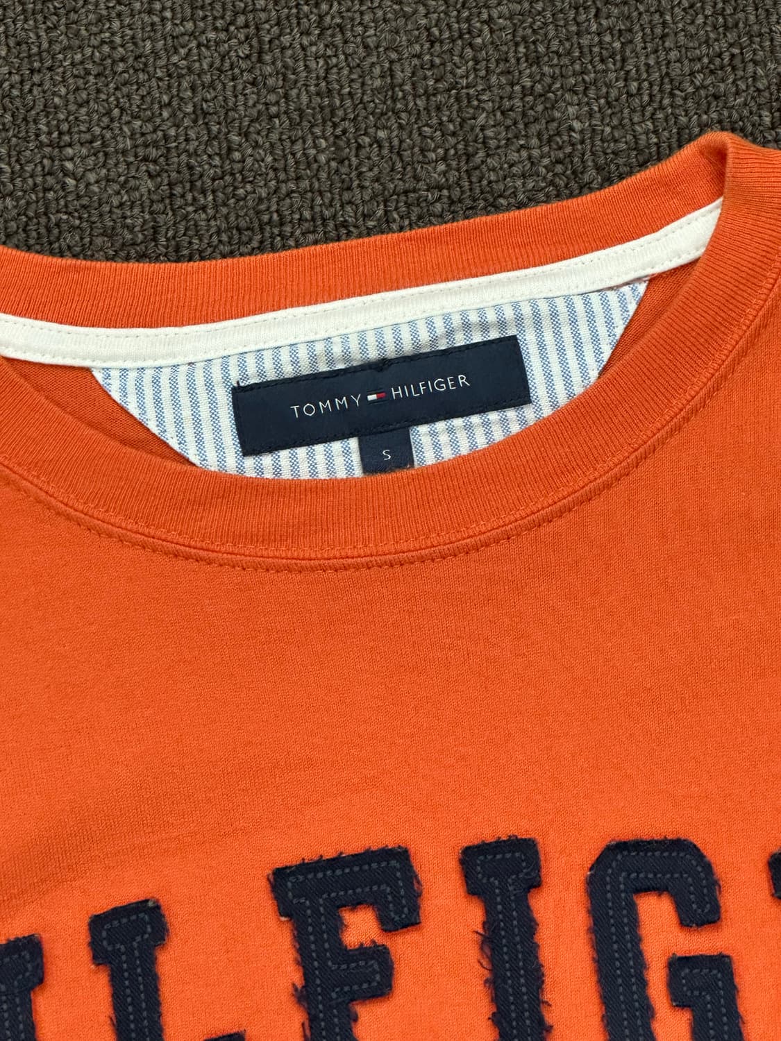 S)타미힐피거 빈티지 뉴욕 레터링 로고 패치 롱슬리브 상품이미지4