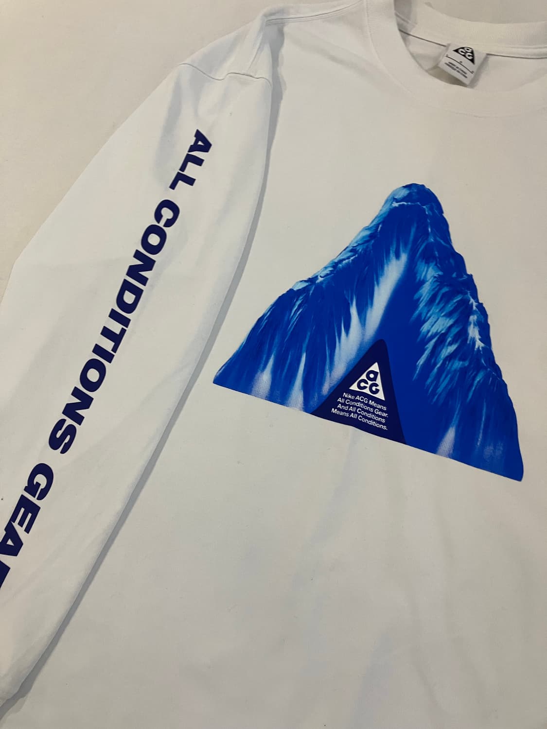 나이키 ACG 아이스 케이브 롱슬리브 티셔츠 화이트 상품이미지2