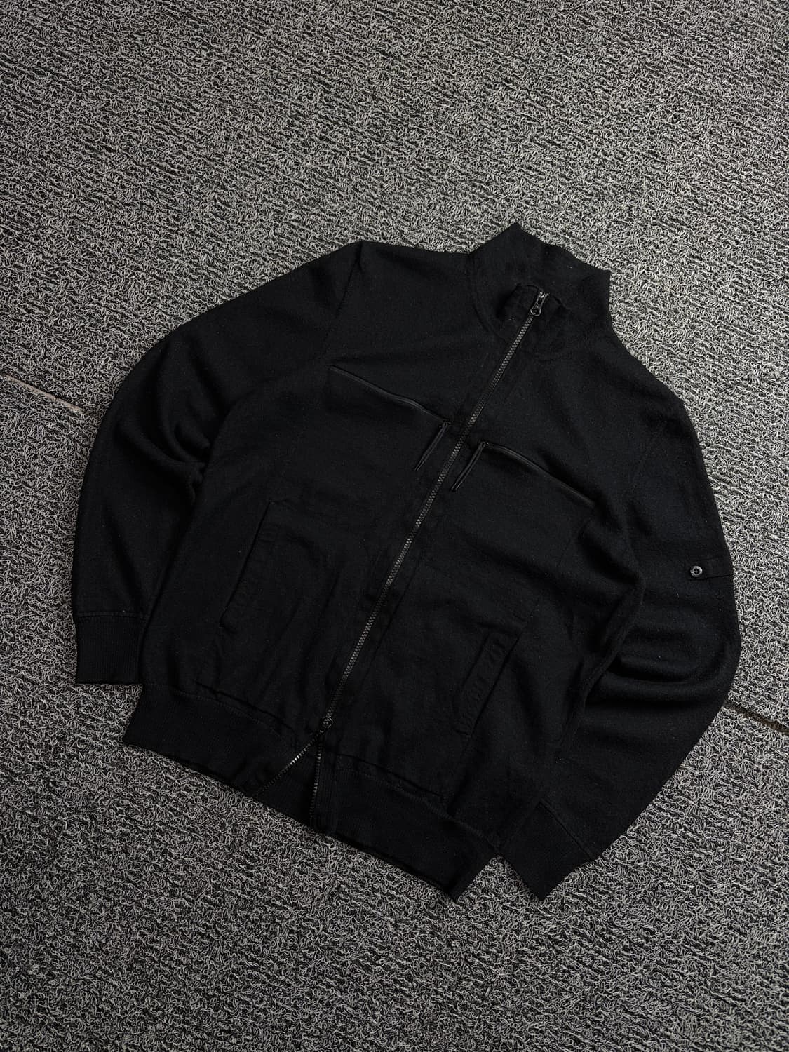 스톤아일랜드 와펜 울 니트 집업 자켓(와펜 X) 1911 상품이미지1