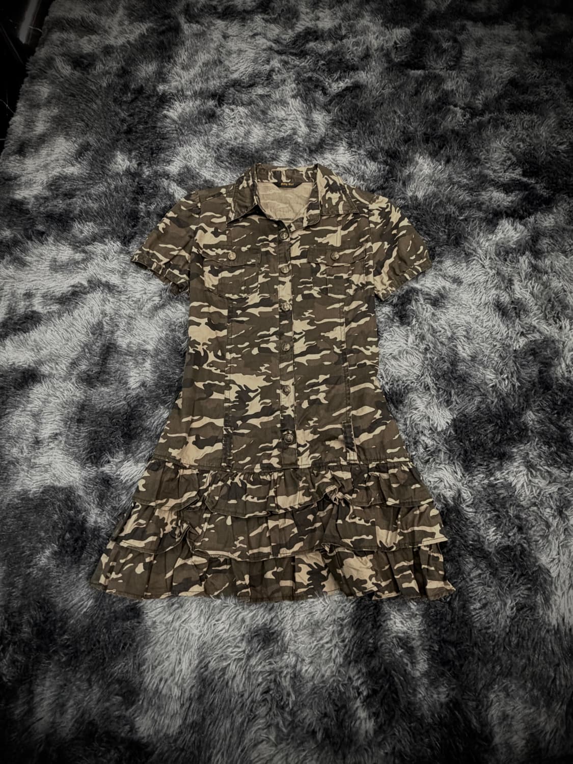 베이지 밀리터리 밑단 레이스 반팔 데님 원피스 상품이미지1