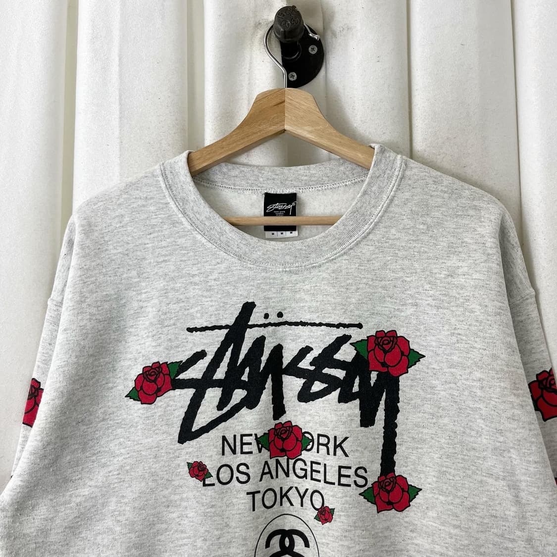 스투시 그레이 플라워 라운드 맨투맨 상품이미지2