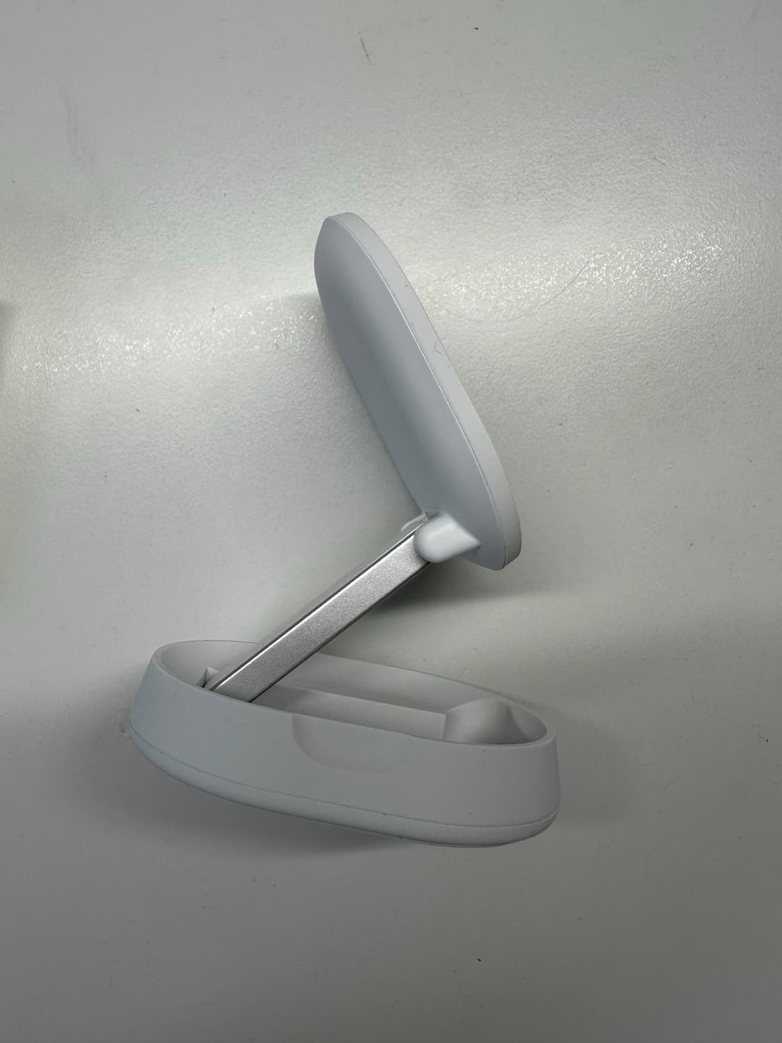 벨킨 부스트차지 프로 컨버터블 마그네틱 차징 스탠드 상품이미지6