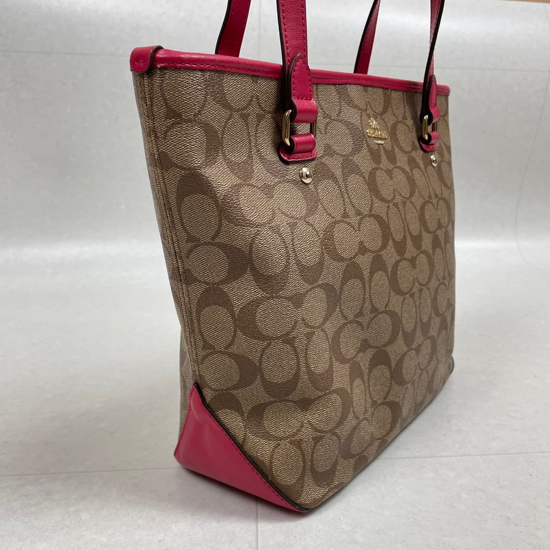 코치 Coach 시그니처 레더 트리밍 집 탑 숄더백 상품이미지2