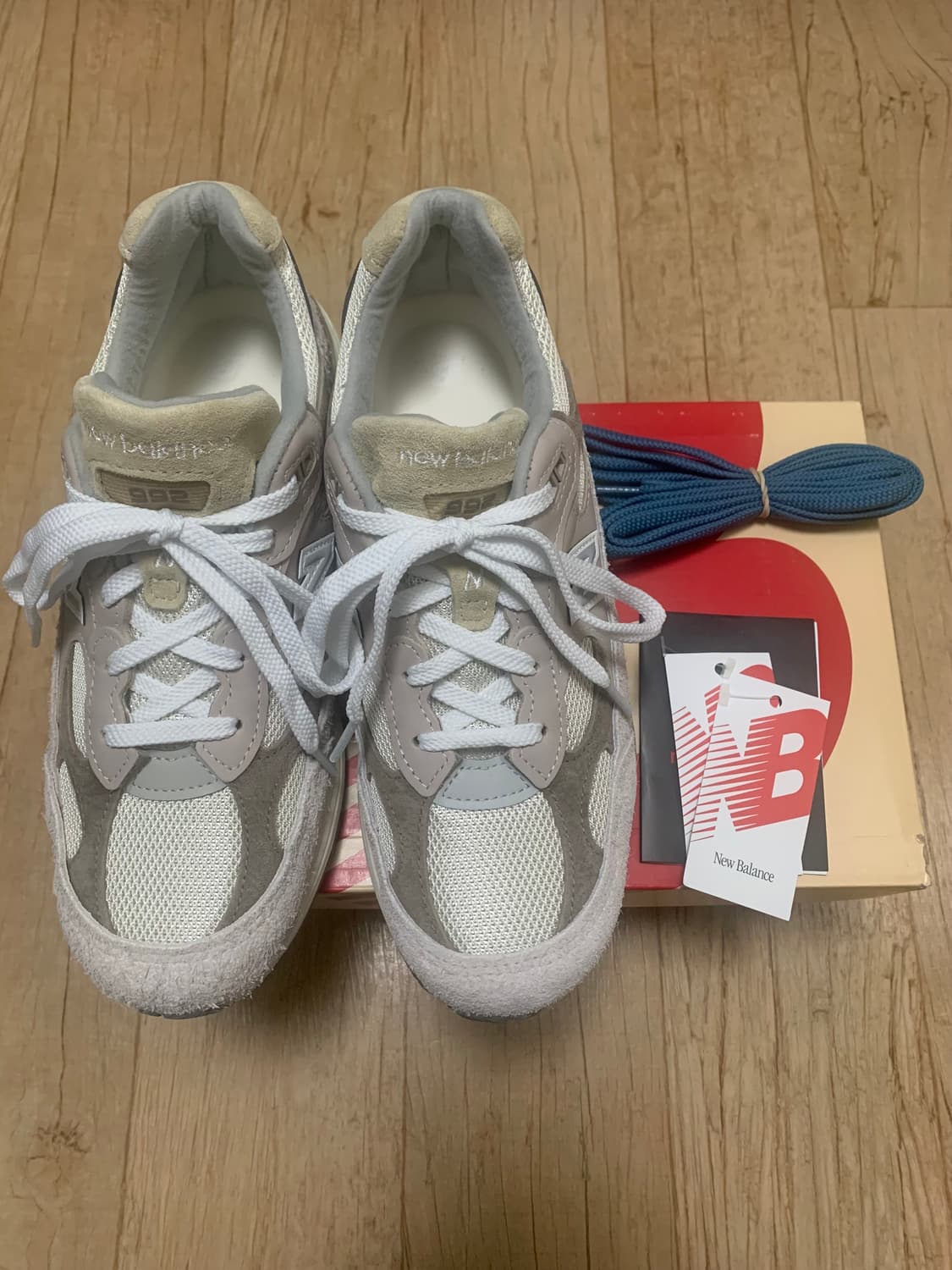 [265] 뉴발란스 992 메이드 인 USA 문락 머쉬룸 상품이미지1