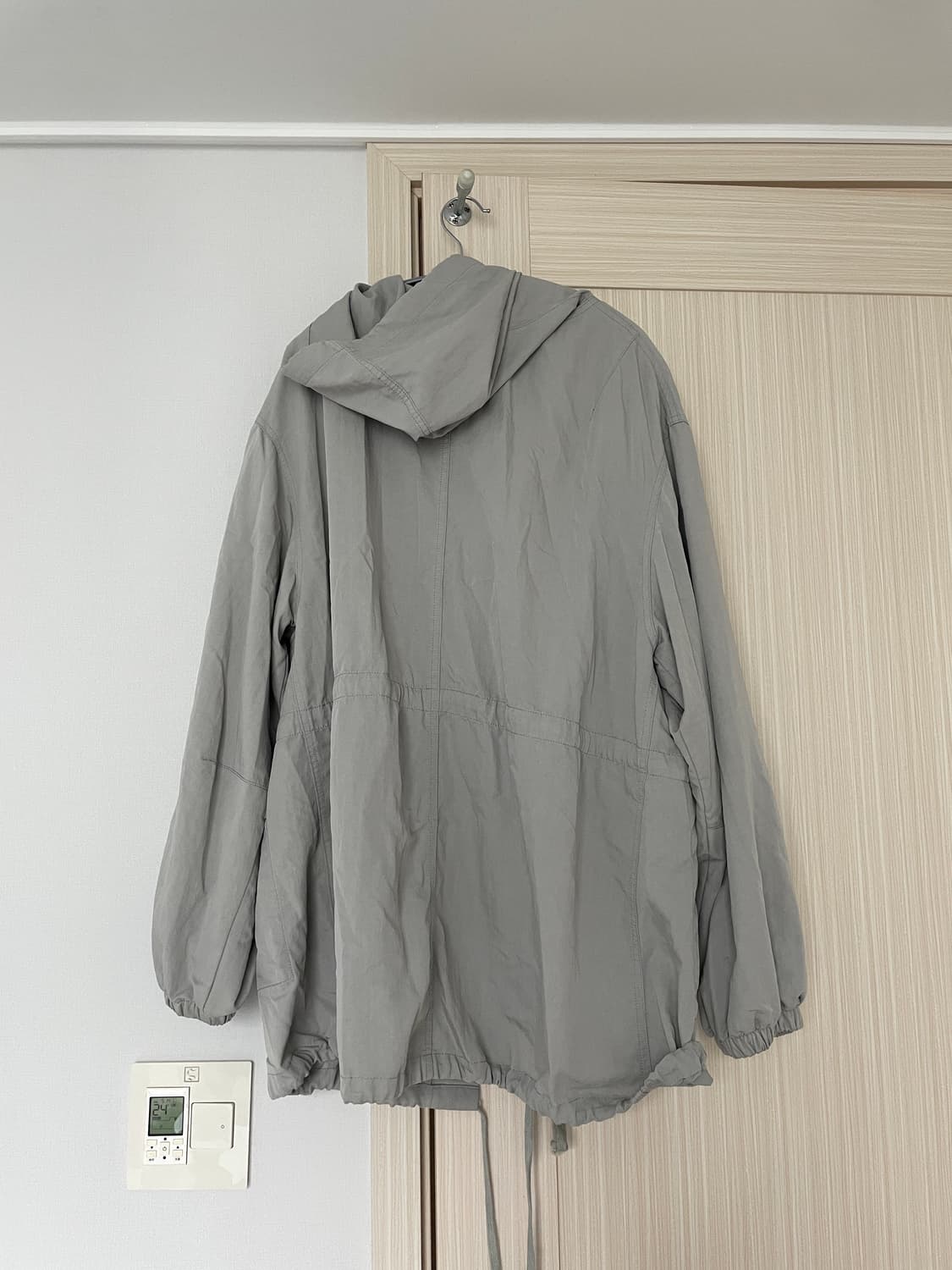 헤칭룸 snow mid parka light grey 상품이미지4