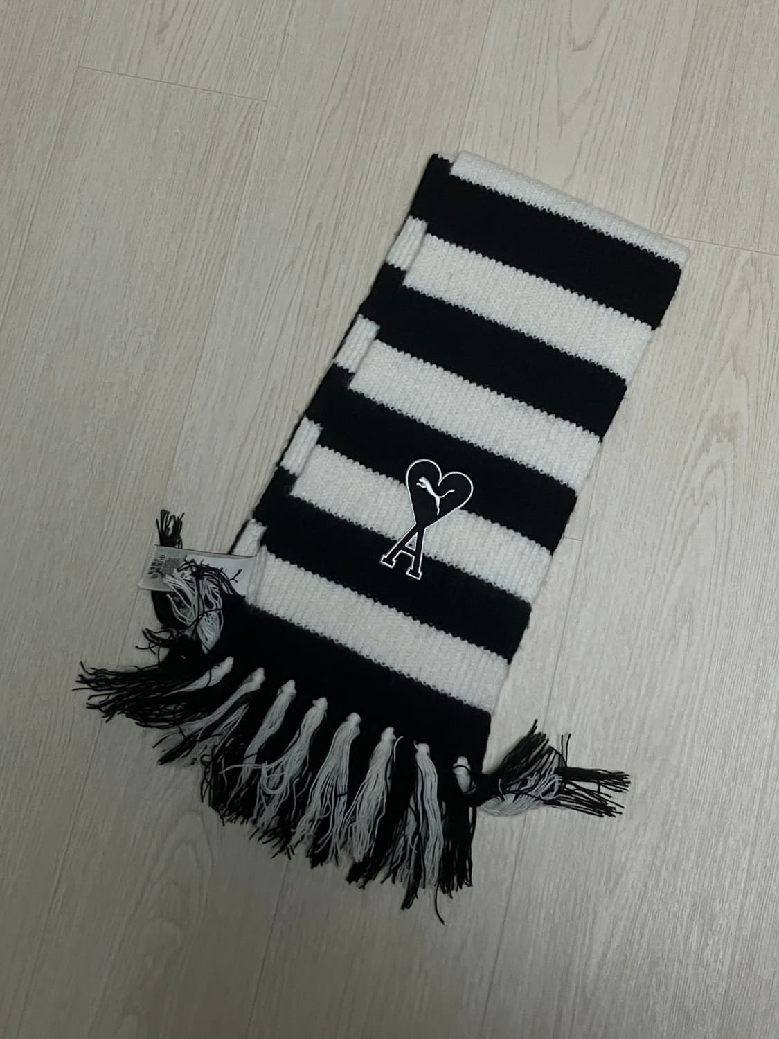 아미X퓨마 스트라이프 머플러 상품이미지1