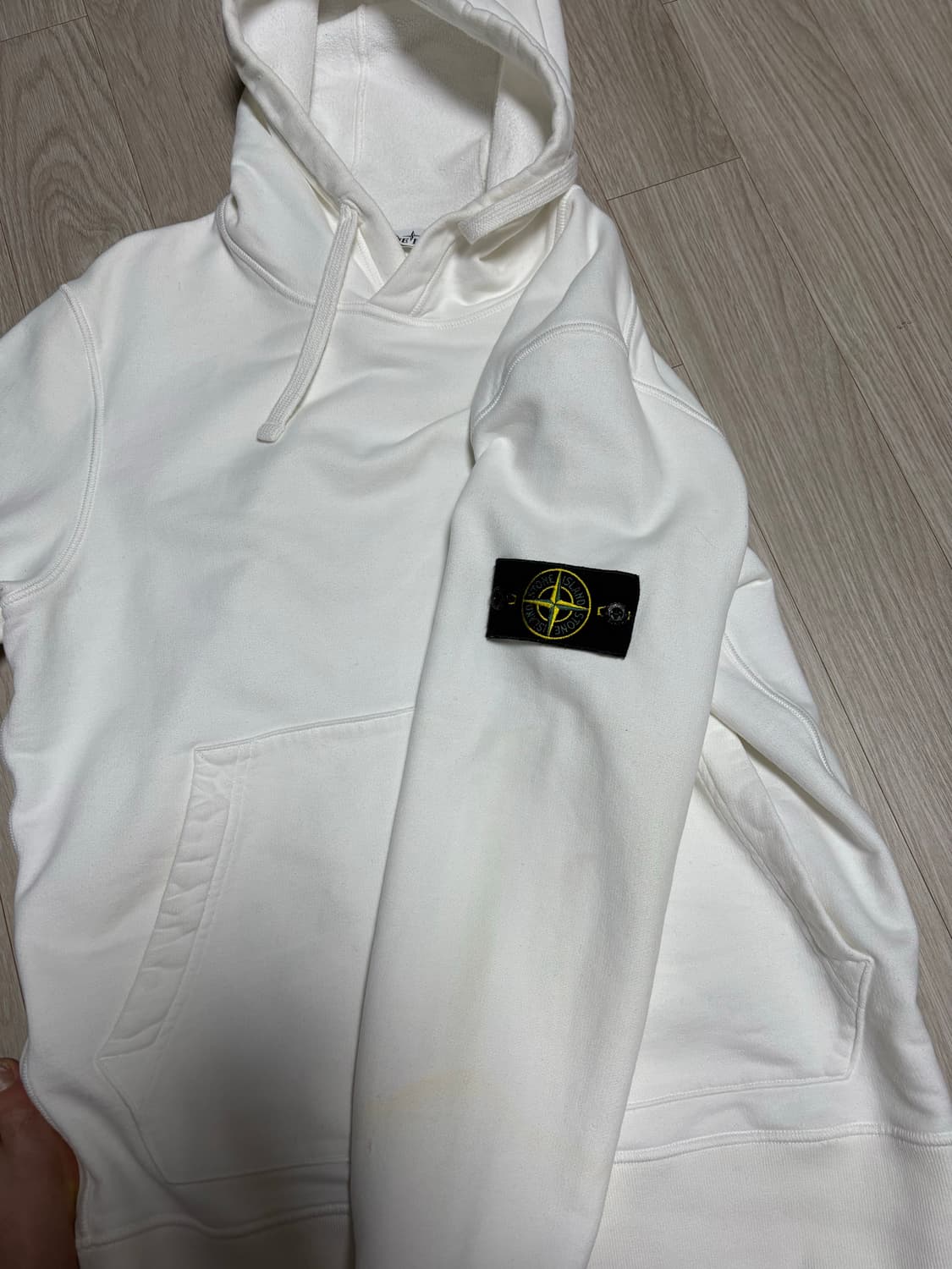 스톤 아일랜드 후드티 흰색 상품이미지1