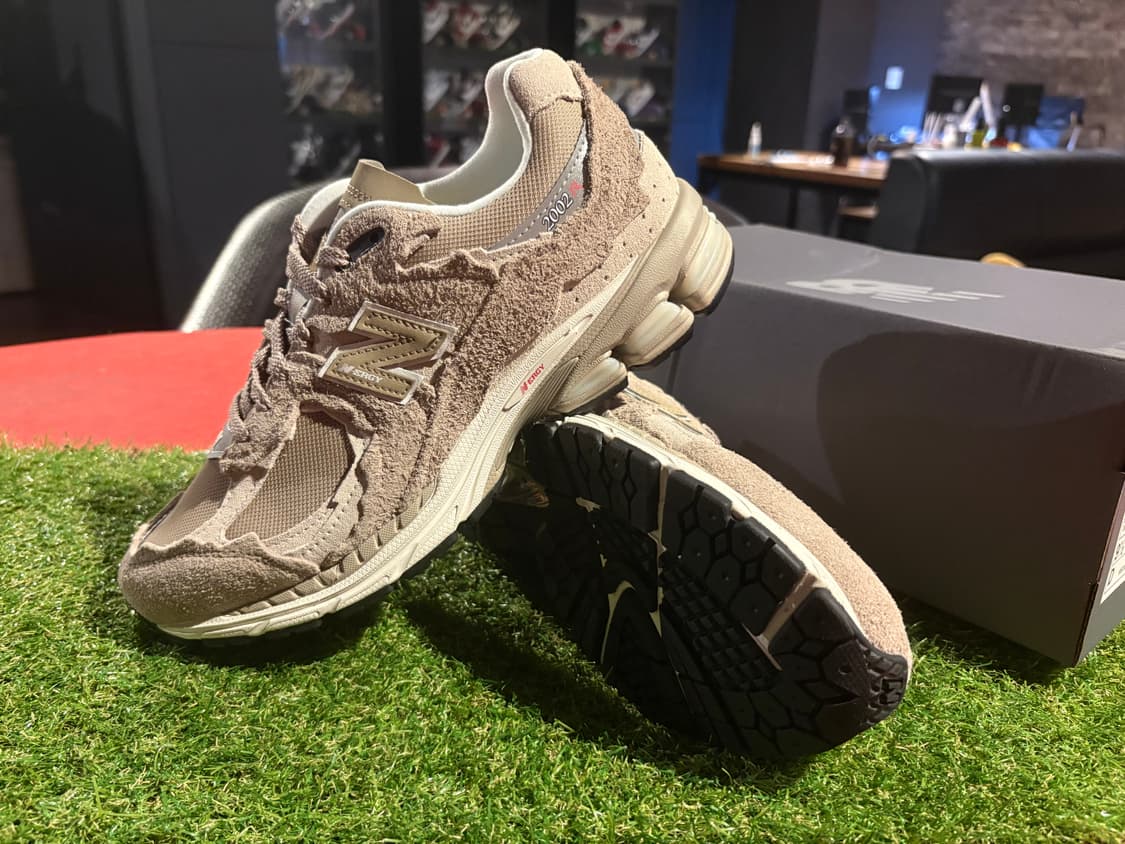 [새상품/275]뉴발란스 2002 35%이상할인판매 상품이미지1