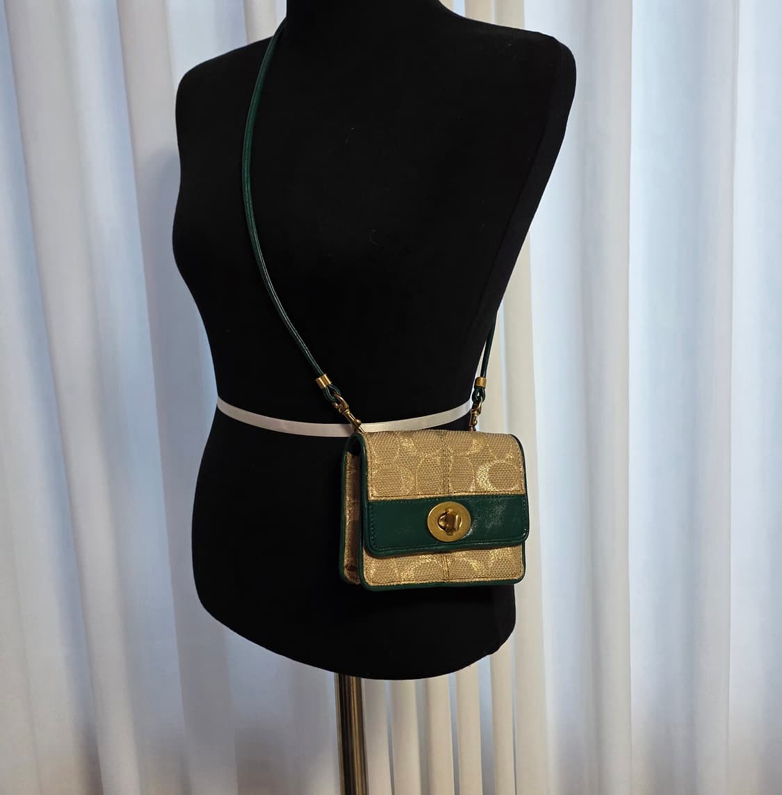 y2k 코치 턴록 미니백 상품이미지1