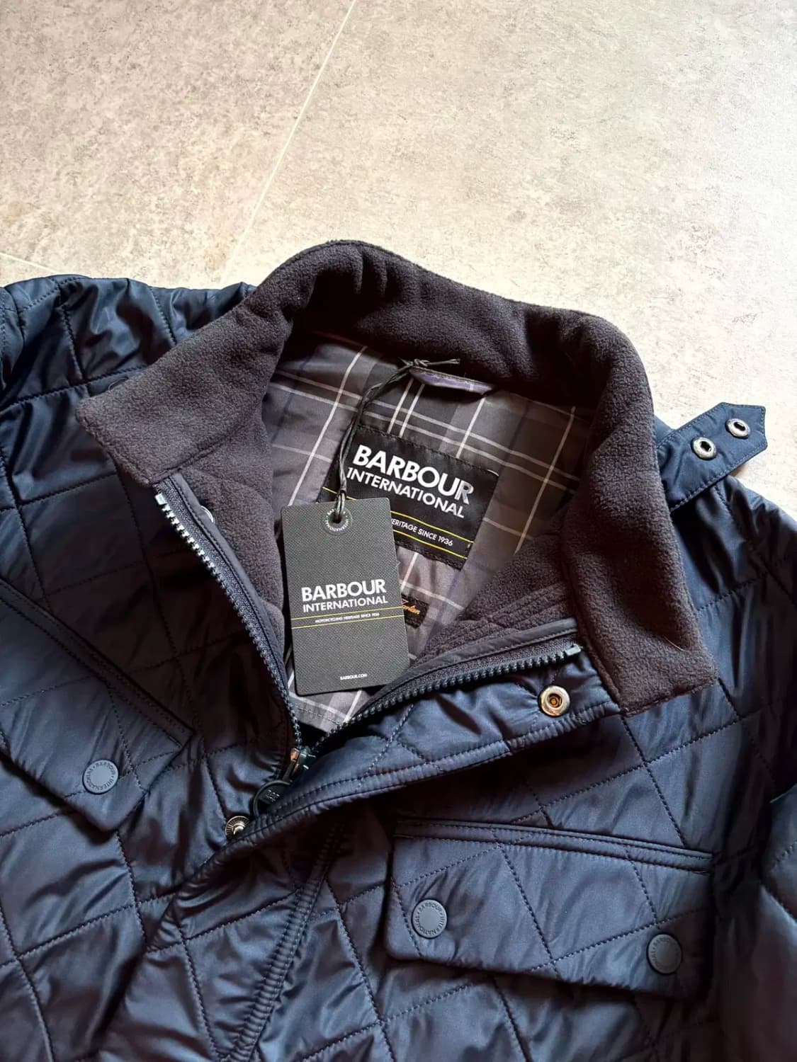 바버 인터네셔널 Ariel 퀼팅 자켓 M(100~103) 새 상품 상품이미지5