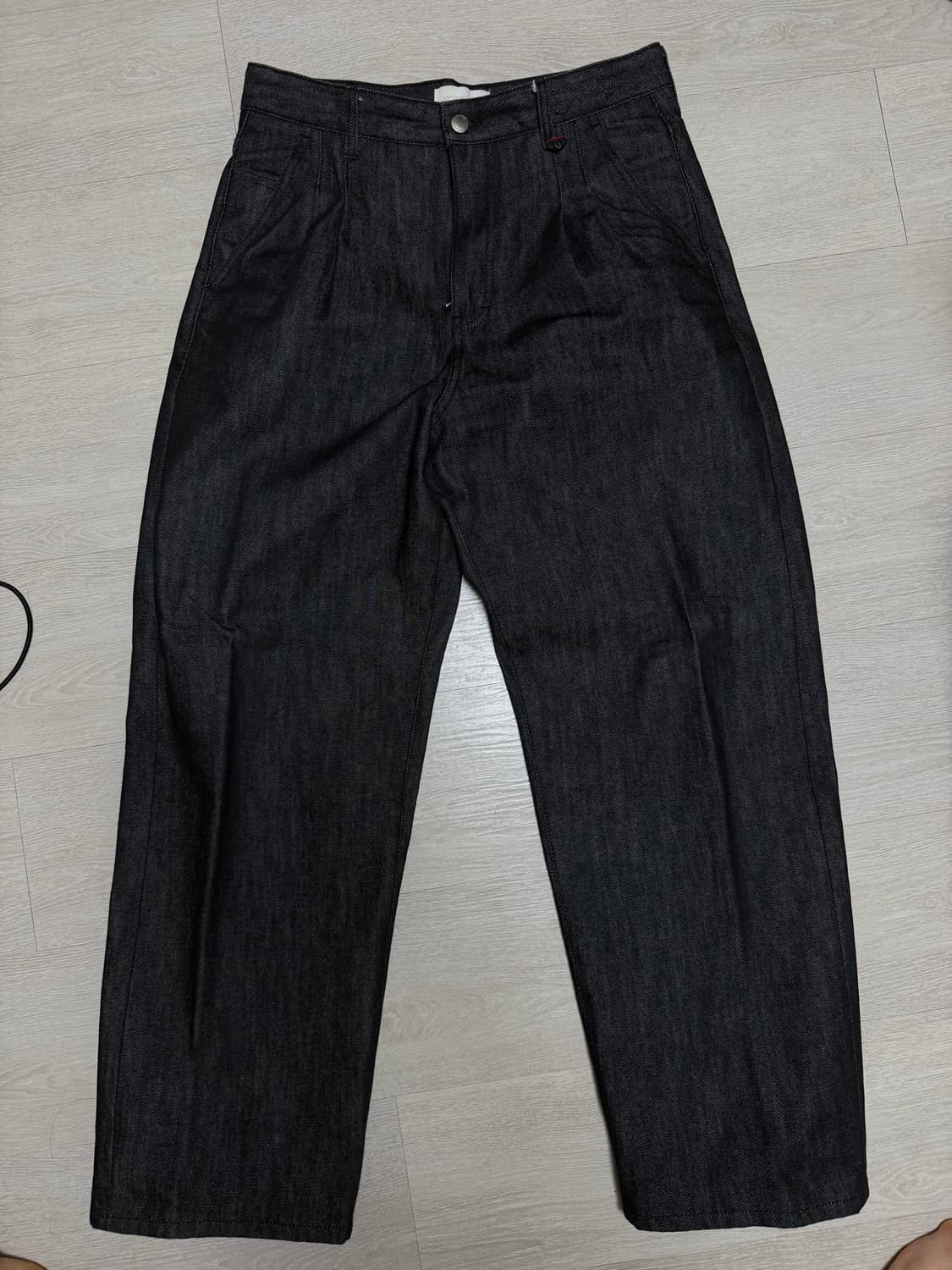 포트너스 투턱 와이드 블랙 진 L 상품이미지3