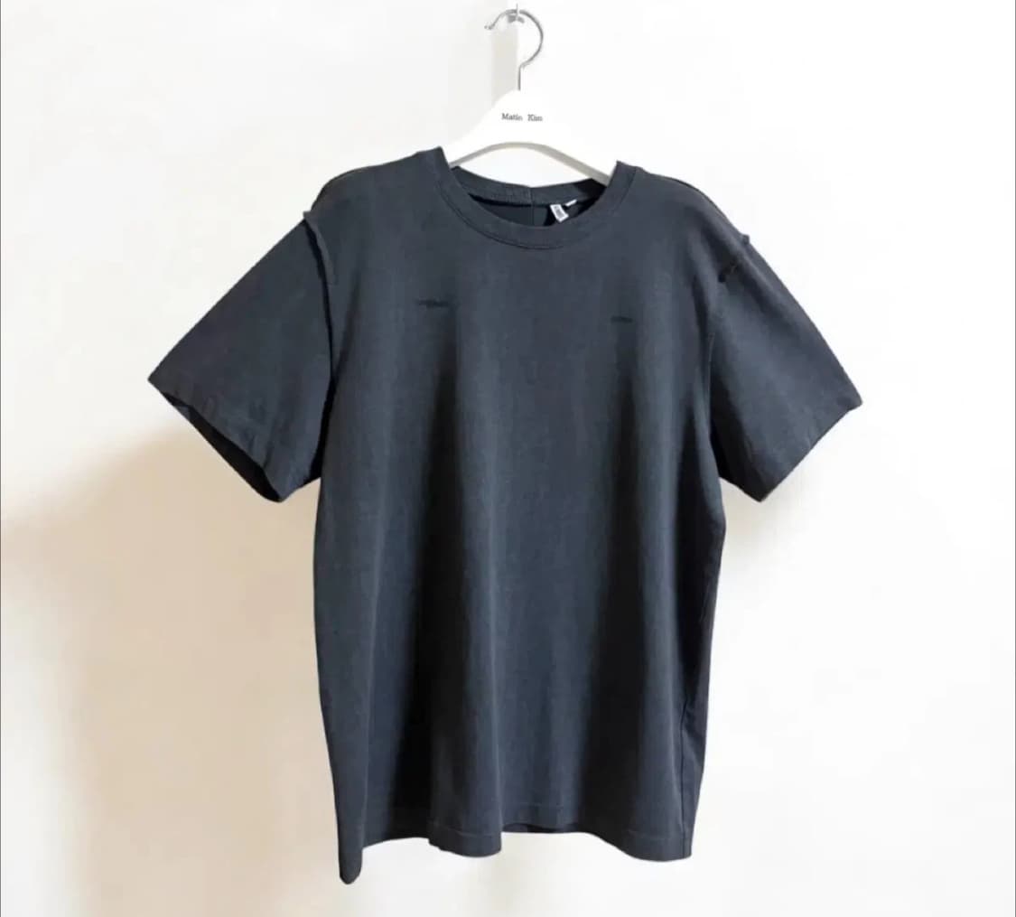 ➕마뗑킴 킴마틴 그레이 반팔티셔츠 상품이미지2