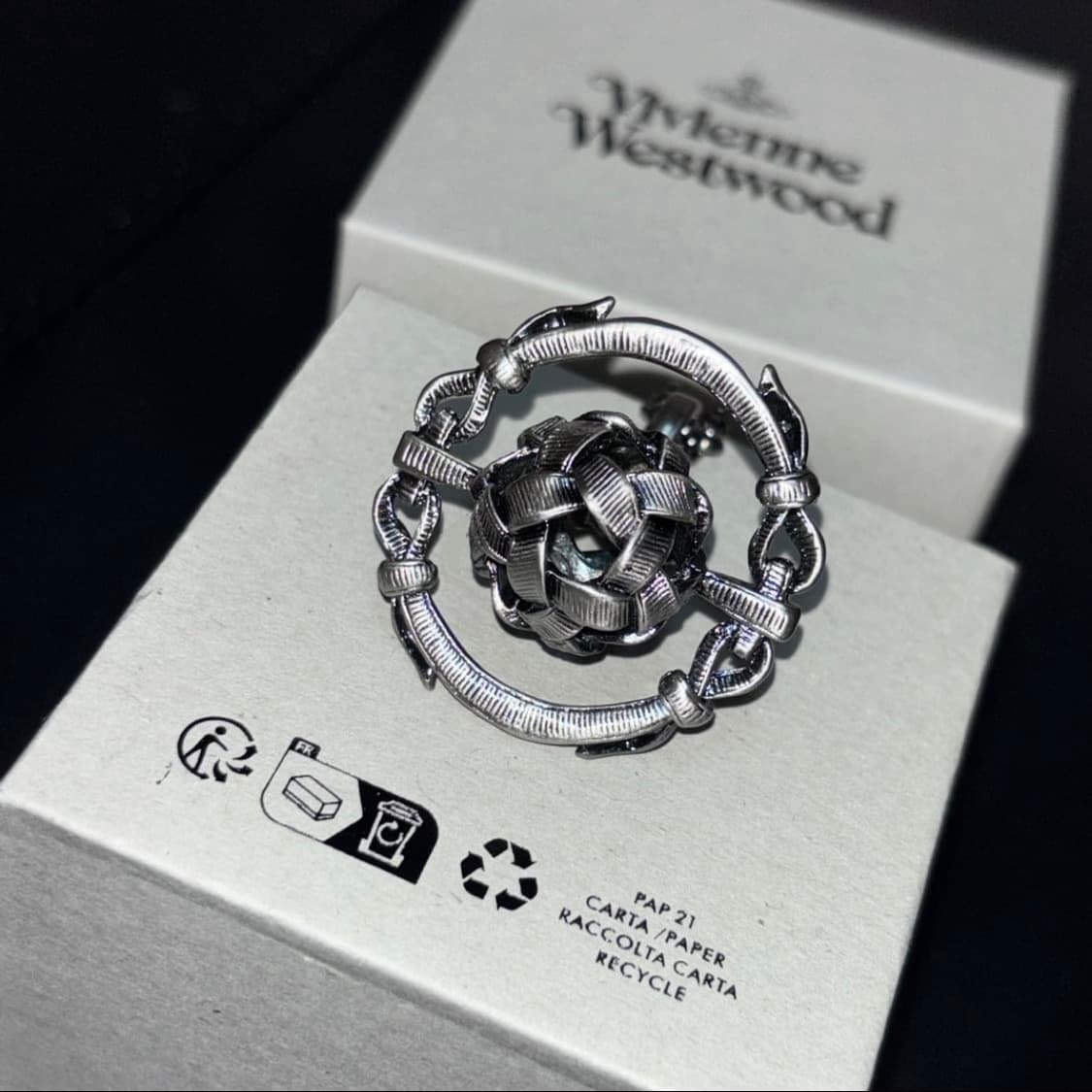 비비안웨스트우드 아카이브 엔틱 황동 orb 팬던트 목걸이 상품이미지7